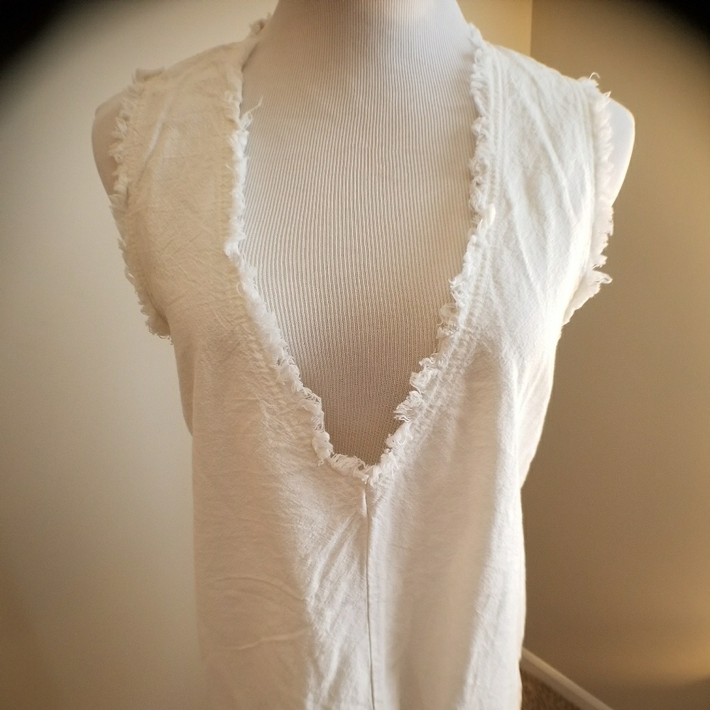White canvas, v-neck tank top